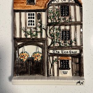 Highly Collectable Hazle-Ceramics A Nation of Shopkeepers The Tea Shop-England.